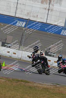 media/Nov-26-2022-Fastrack Riders (Sat) [[b001e85eef]]/Level 1/Session 3 Outside Turn 9/